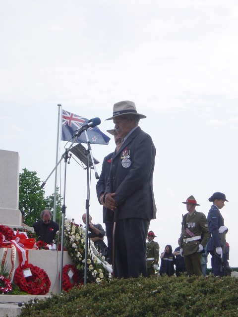 <p>20 maggio 2004 - REDUCI NEOZELANDESI. Il ricordo dei Veterani.</p>