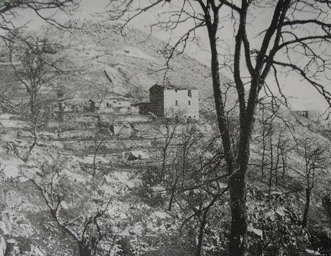 <p>Colle Belvedere, gennaio 1944. Una parte del campo di battaglia, ripresa dopo la fine dei combattimenti.</p>