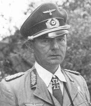 <p>Il generale Ernst Günther Baade, comandante della<br /> <i>90.Panzergrenadier-Division</i> dal 20/12/1943 al 9/12/1944.</p>