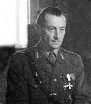 <p>Il capitano Kazimierz Marmoross, autore del diario, alla fine della guerra.</p>