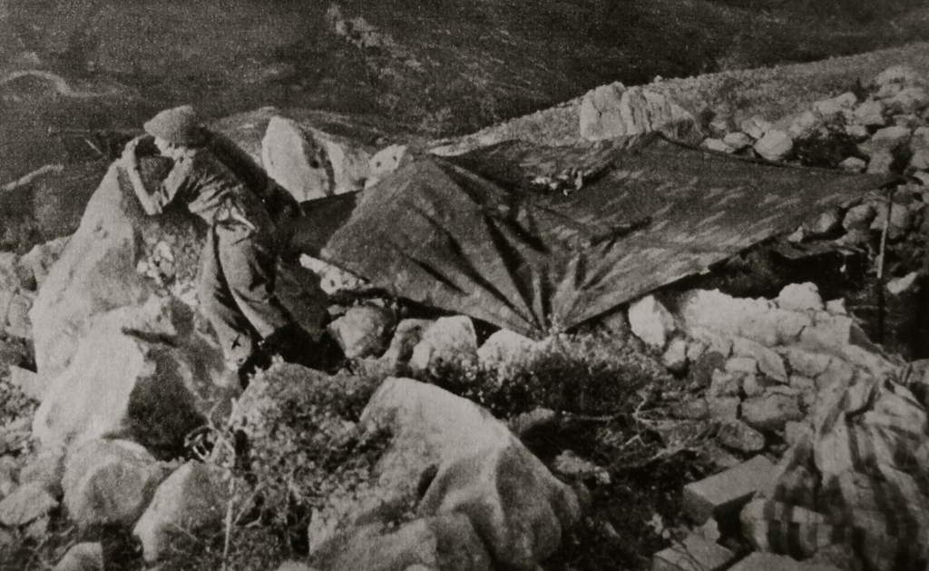 <p>Maggio 1944. Postazione polacca nella zona di Monte Castellone.</p>