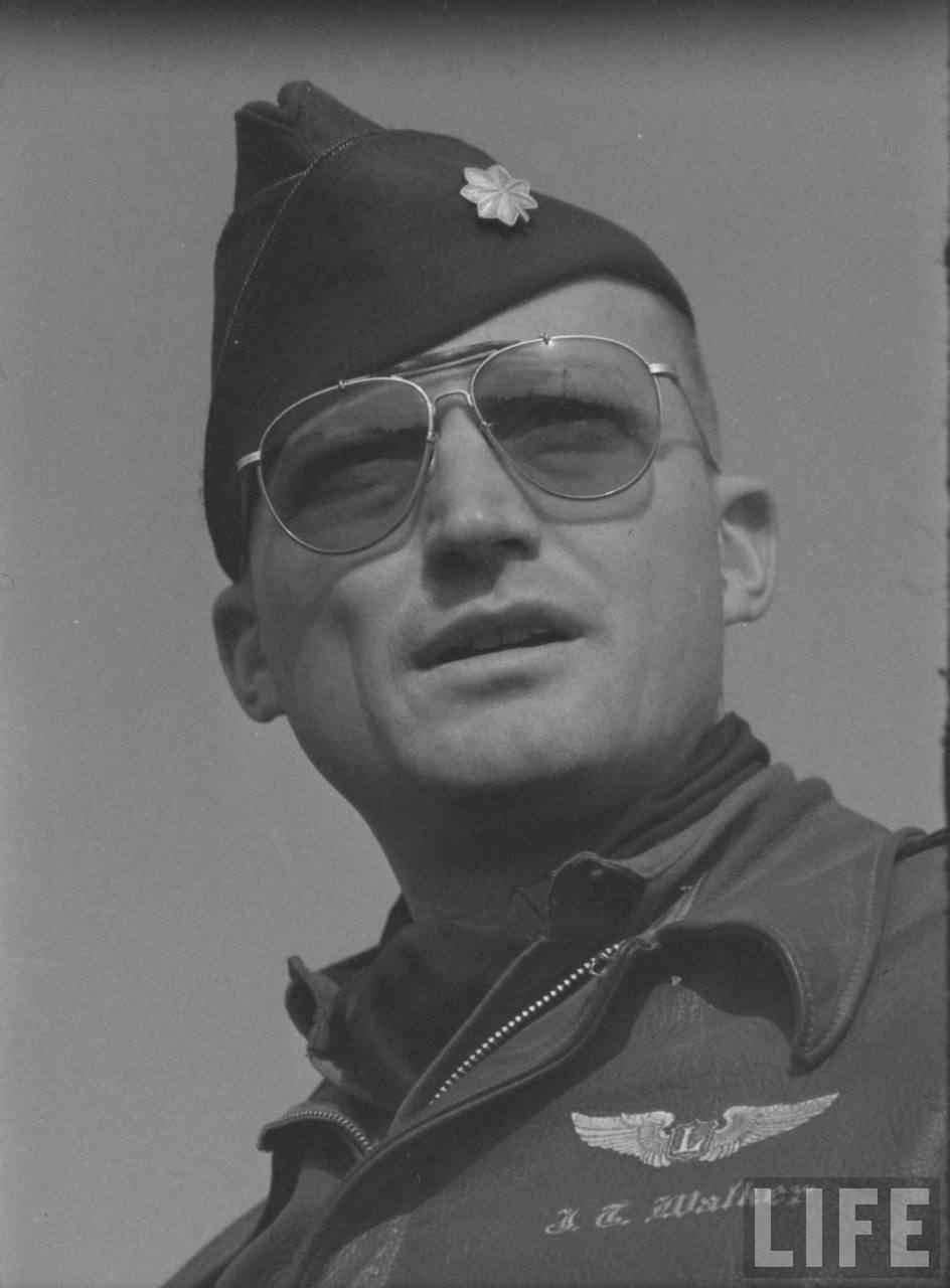 <p class='eng'>Lt. John Thornton Walker. Rochester-Illinois 24 Aug. 1912 - Rome 19 Feb. 1945.</p>