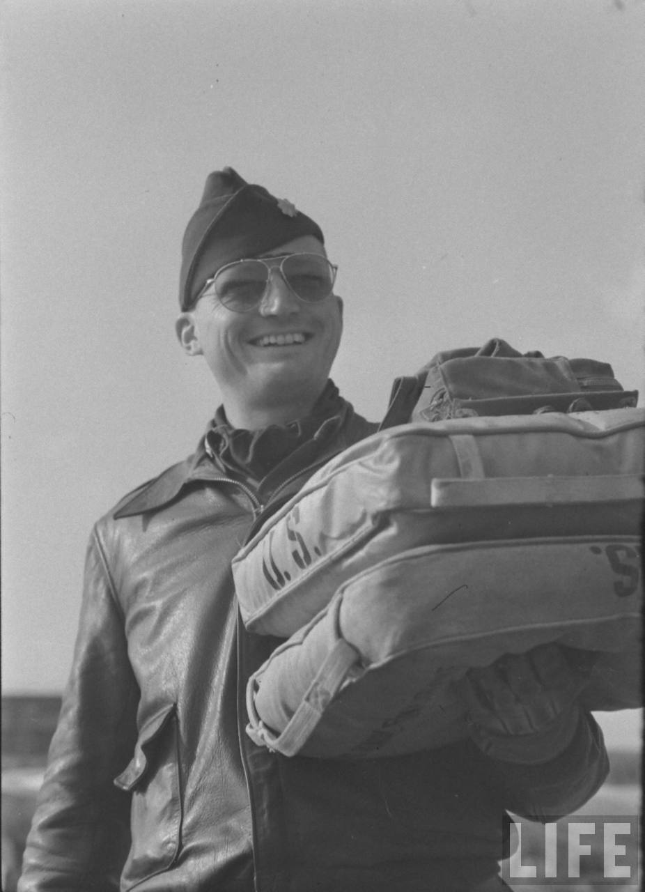 <p class='eng'>Lt. John Thornton Walker. Rochester-Illinois 24 Aug. 1912 - Rome 19 Feb. 1945.</p>