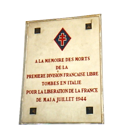 <p>Roma. Chiesa di San Luigi dei Francesi. Lapide 1ère Division “France Libre”.</p>